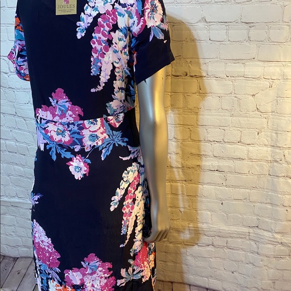 Dress - Picture 5 of 7